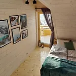 Widokówka Domek letniskowy *