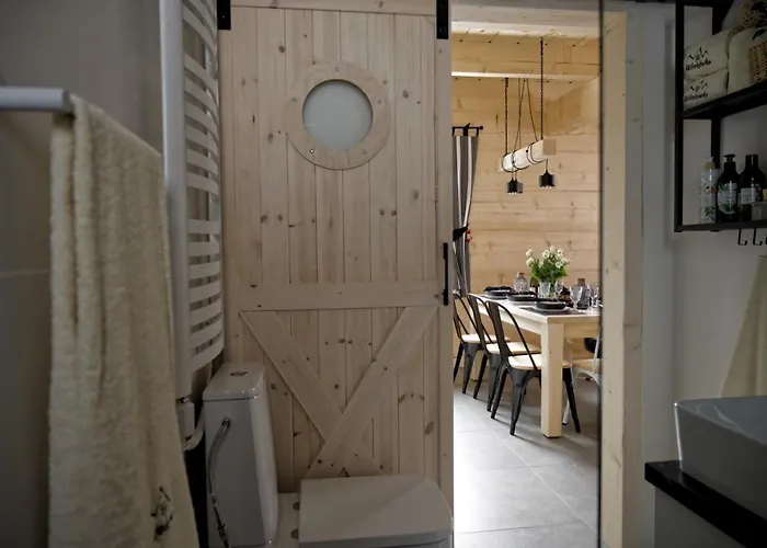 Widokówka Domek letniskowy *